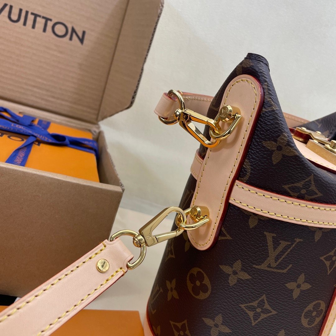 [S*per Vip 1:1] L0vis Vvtt0n Duffle Monogram Coated Canvas Beige 22Cm M43587