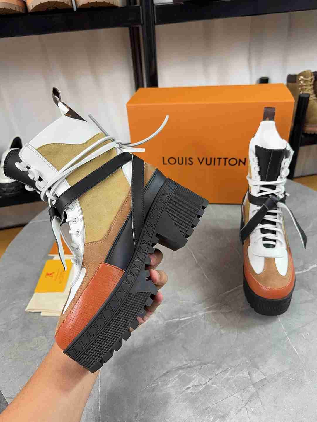 L0vis Vvtt0n Laureate Platform Desert Boot Beige 1Ad24J