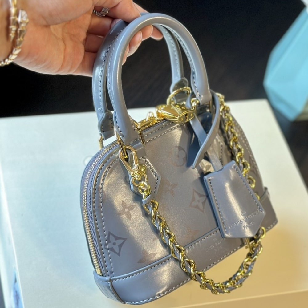 L0vis Vvtt0n Alma Bb Gris Trianon 18Cm M12561