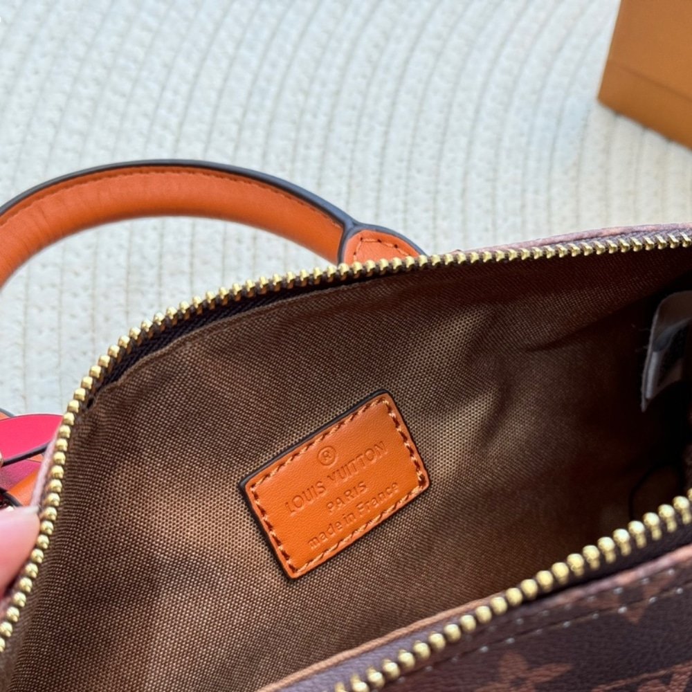 L0vis Vvtt0n Keepall Bandoulière 25 Monogram Other Canvas Brown 25Cm M11542