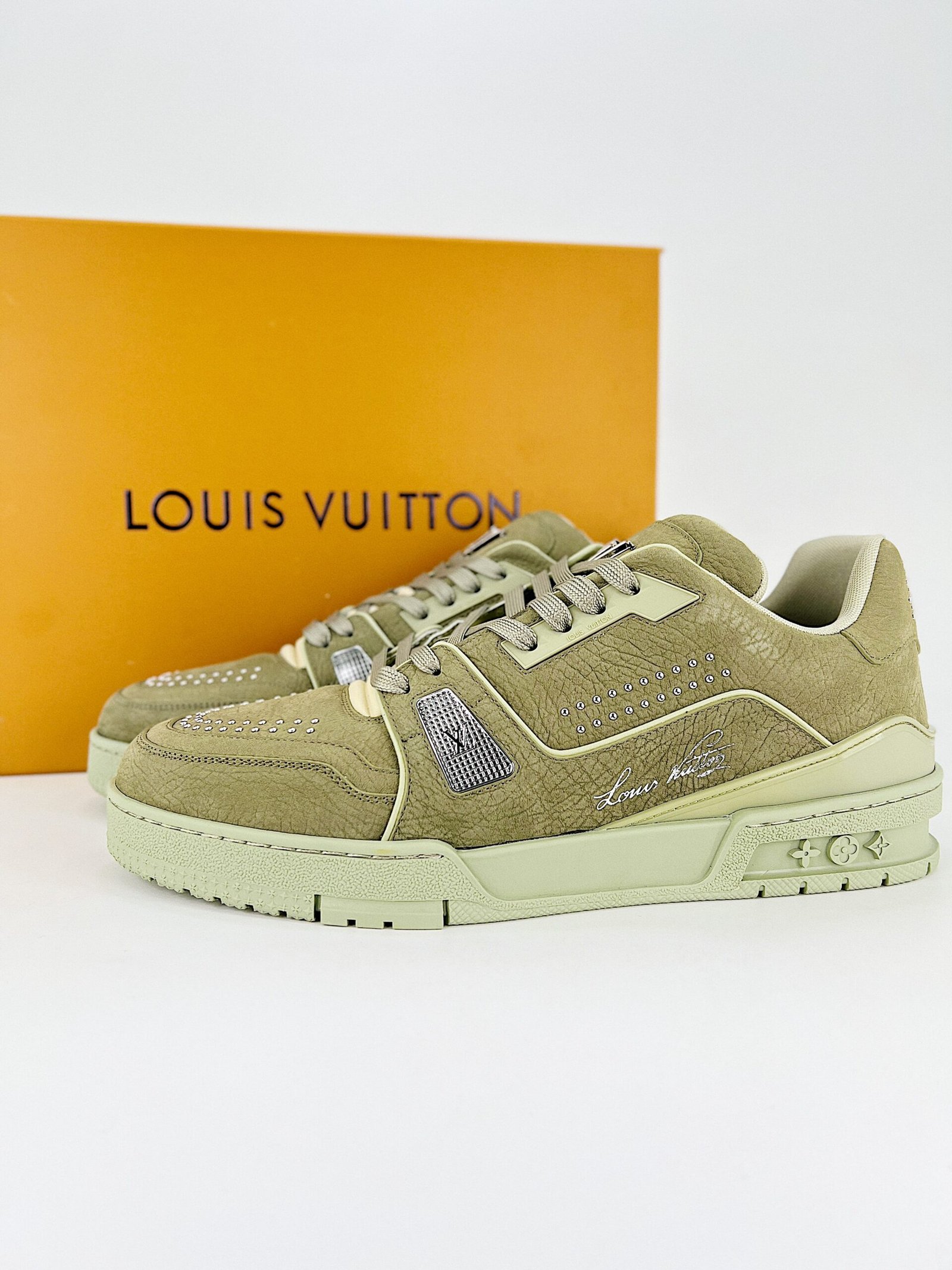 L0vis Vvtt0n Lv Trainer Sneaker Green 1Adha1