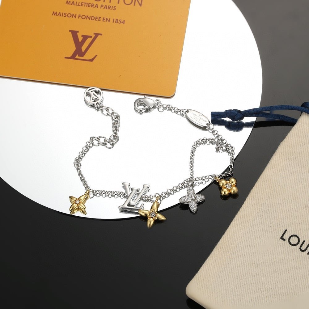 L0vis Vvtt0n Lv Gram Bracelet With Flower Charms White Gold