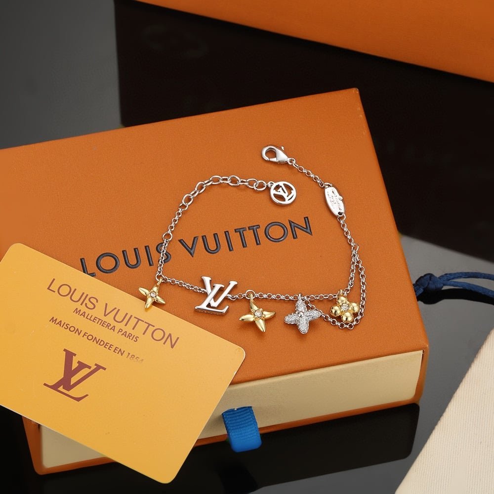 L0vis Vvtt0n Lv Gram Bracelet With Flower Charms White Gold