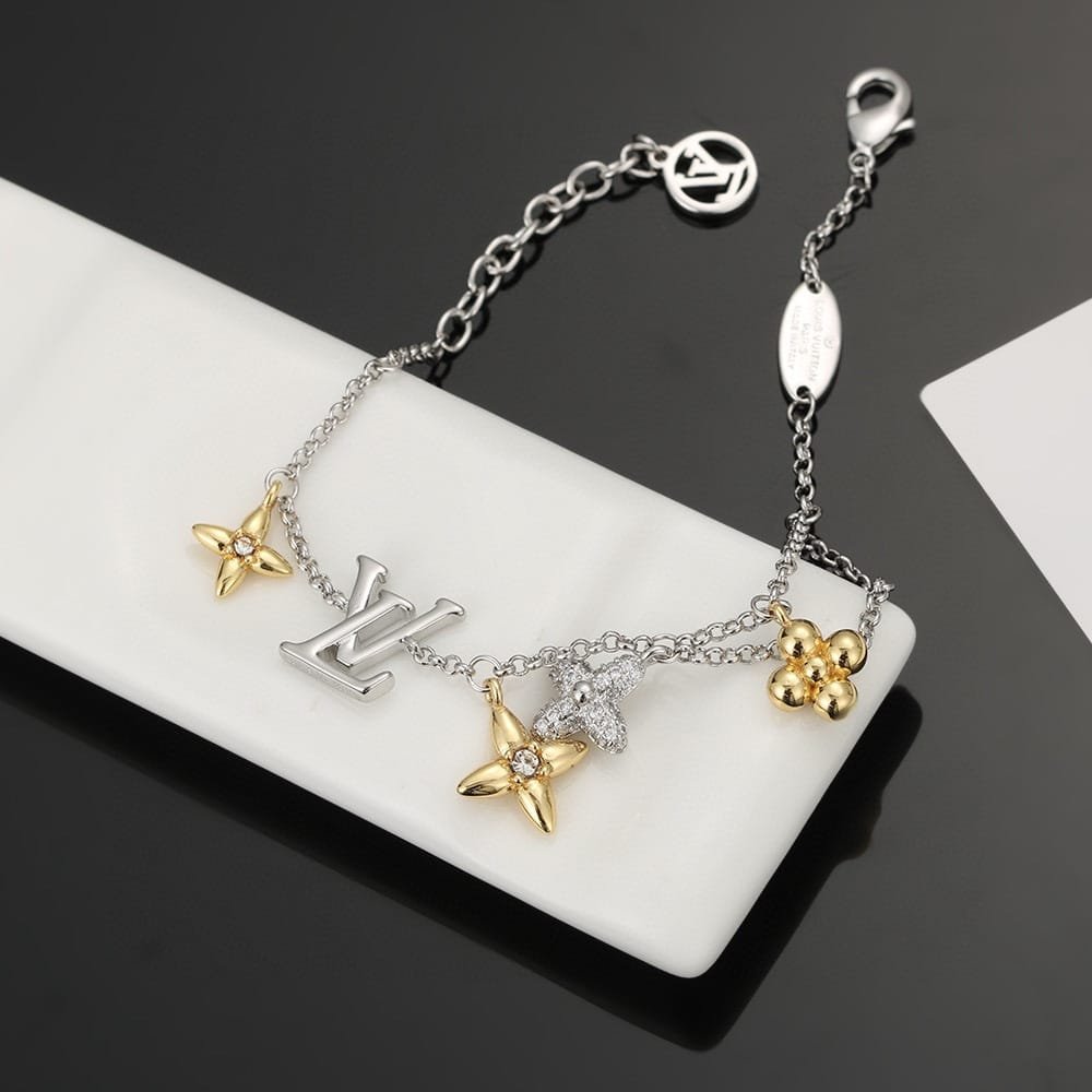 L0vis Vvtt0n Lv Gram Bracelet With Flower Charms White Gold