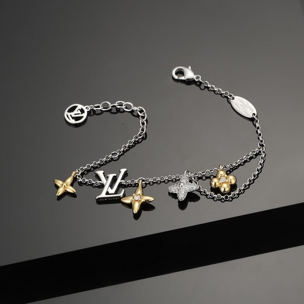 L0vis Vvtt0n Lv Gram Bracelet With Flower Charms White Gold