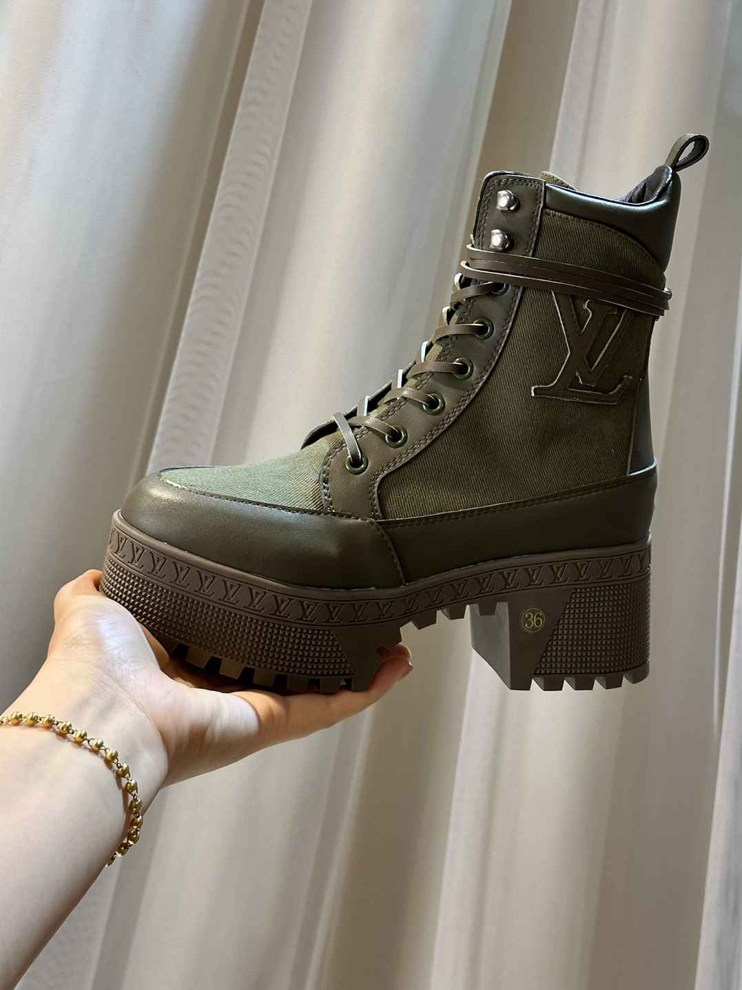L0vis Vvtt0n Laureate Platform Desert Boot Kaki Green 1Ac7S9
