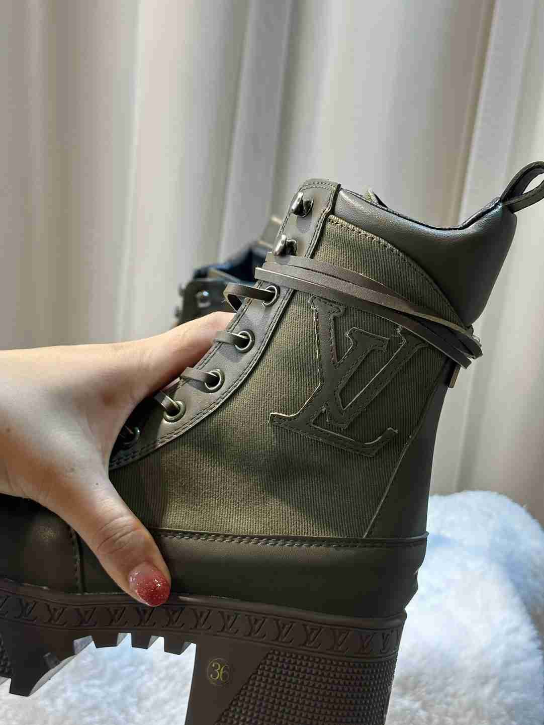 L0vis Vvtt0n Laureate Platform Desert Boot Kaki Green 1Ac7S9