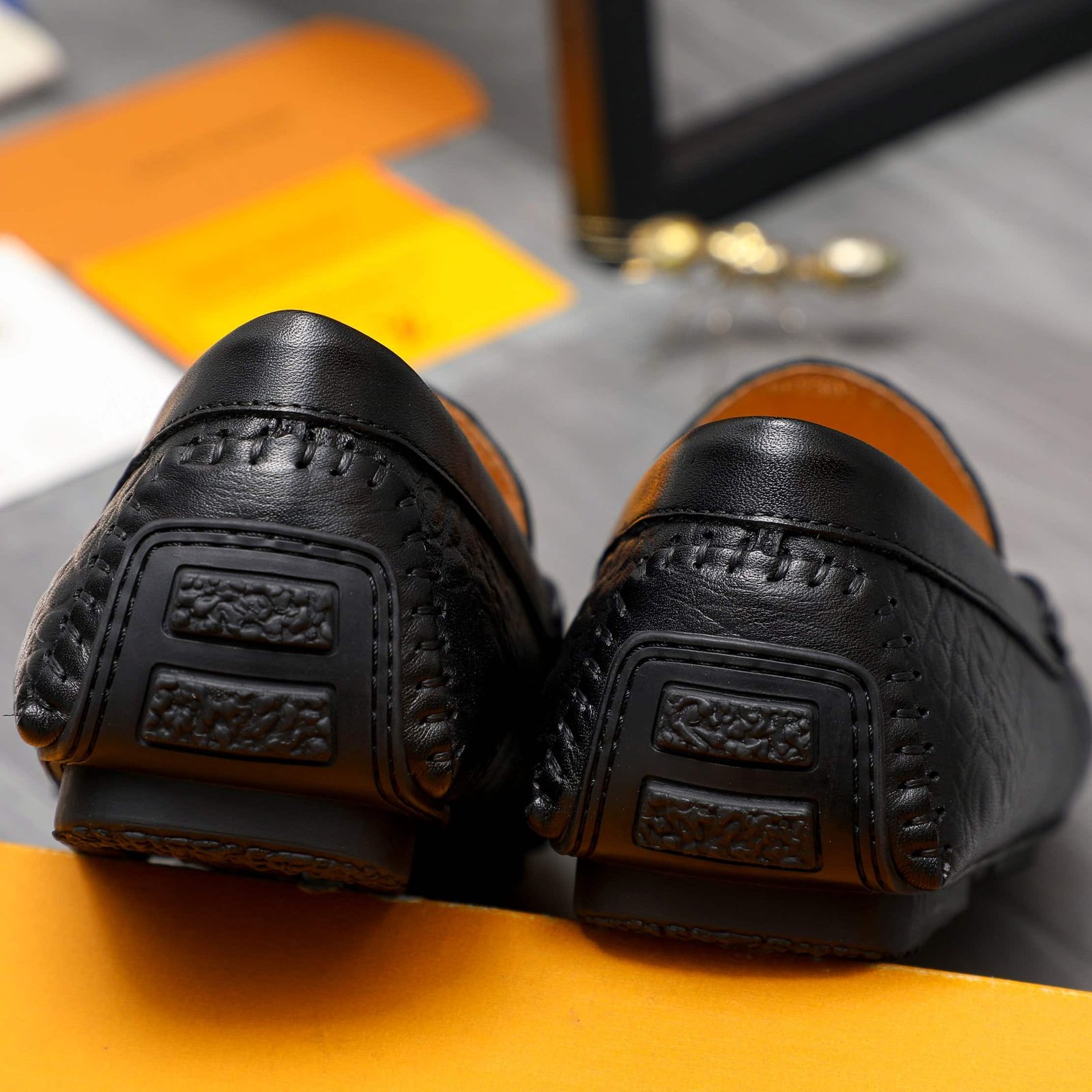 L0vis Vvtt0n Loafer Alligator Matte Leather In Black