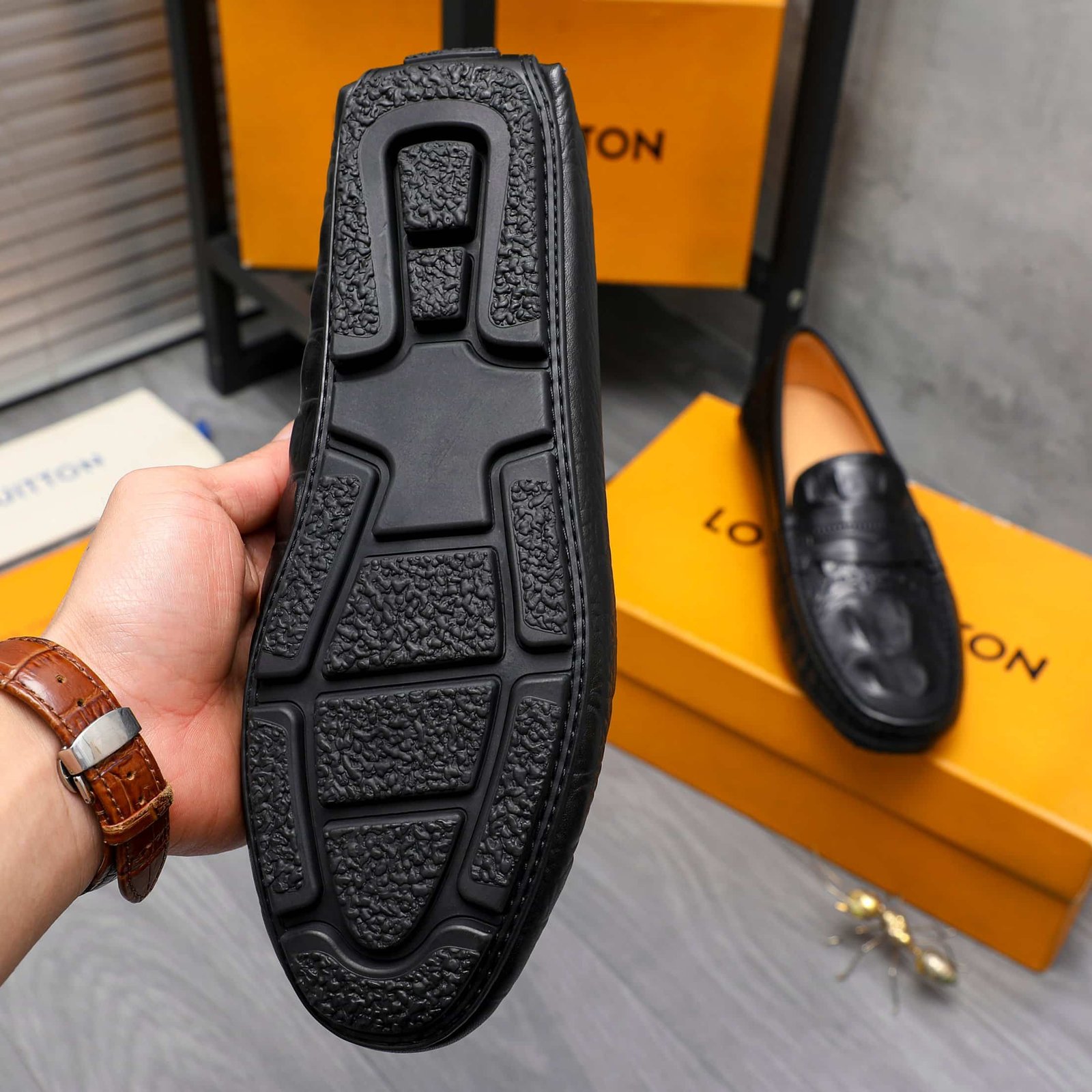 L0vis Vvtt0n Loafer Alligator Matte Leather In Black