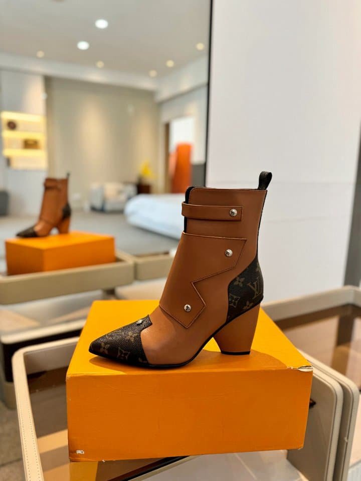 L0vis Vvtt0n Trinity Boot Monogram And Brown