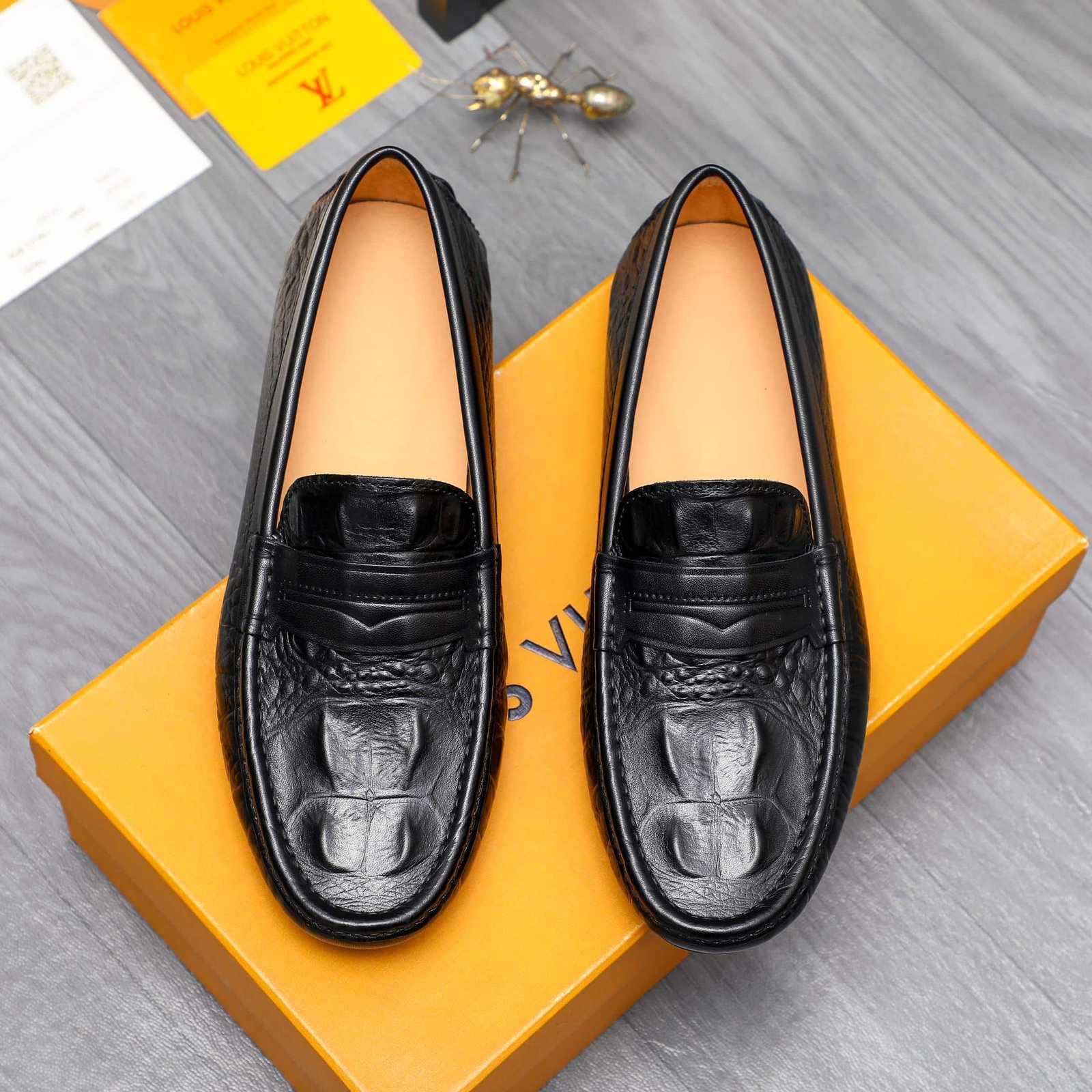 L0vis Vvtt0n Loafer Alligator Matte Leather In Black