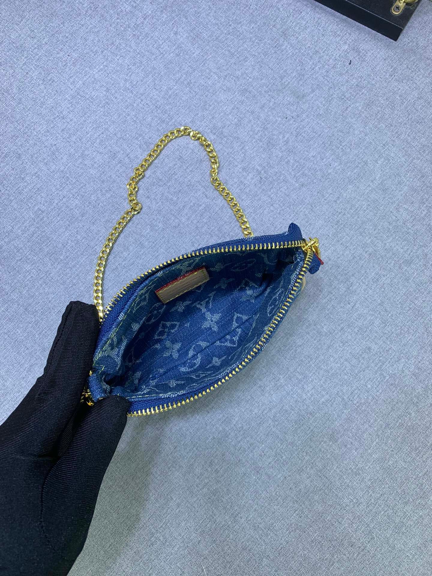 L0vis Vvtt0n Mini Pochette Accessoires Monogram Denim Blue 10Cm M82960