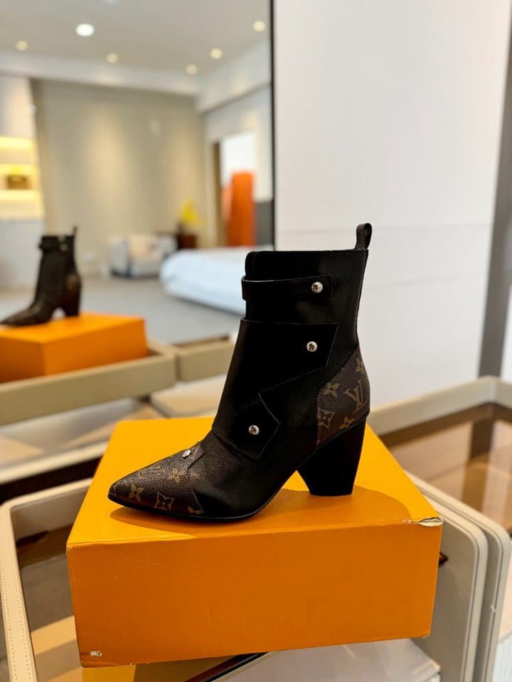L0vis Vvtt0n Trinity Boot Monogram And Black