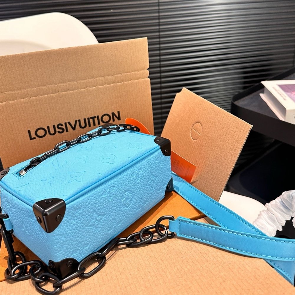 L0vis Vvtt0n Mini Soft Trunk Turquoise 18Cm M11673