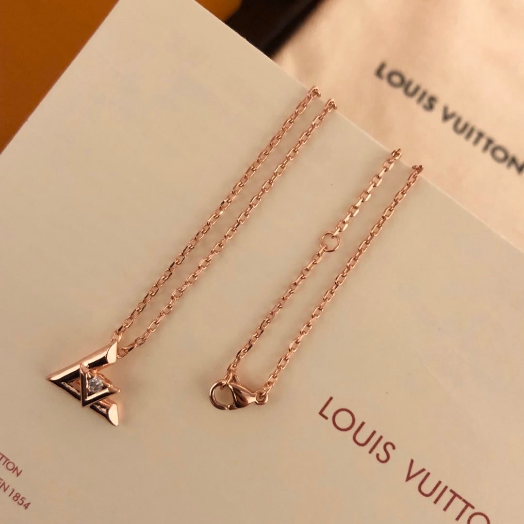 L0vis Vvtt0n Lv Volt One Necklace Rose Gold 18K Q93813
