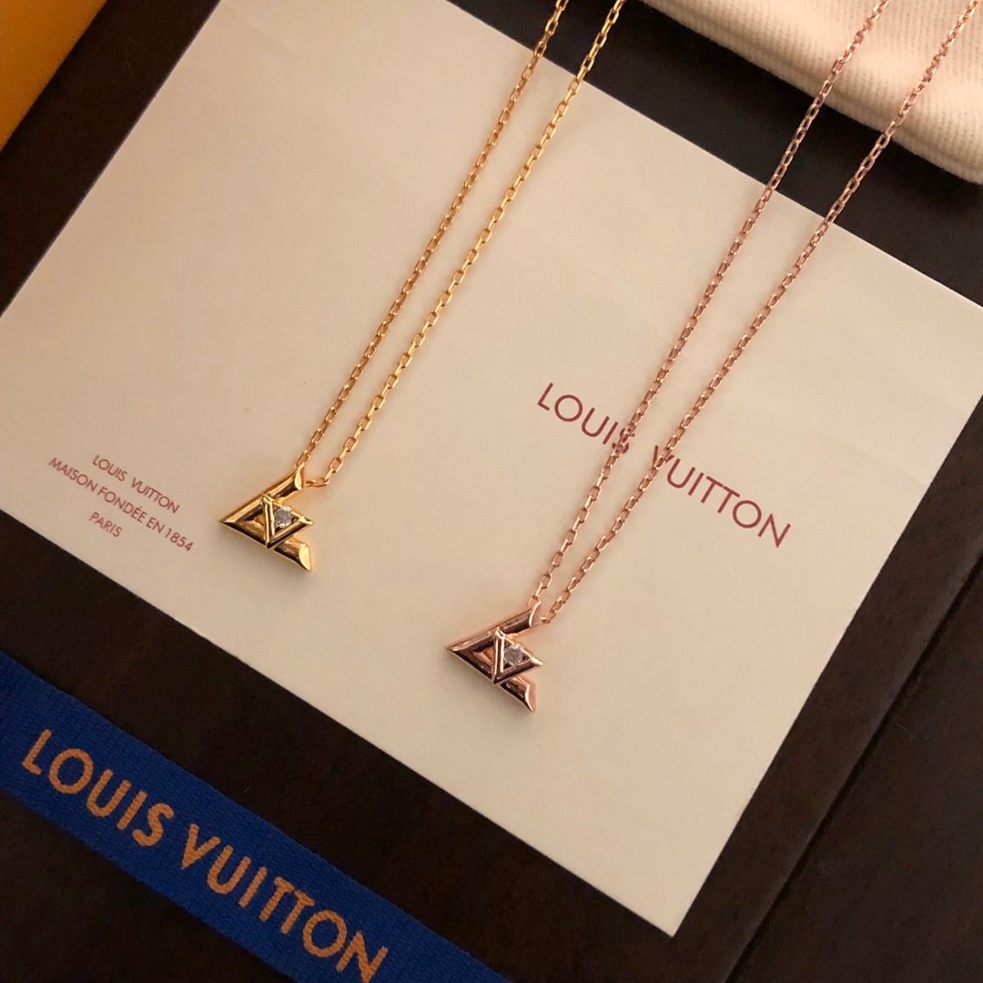 L0vis Vvtt0n Lv Volt One Necklace Rose Gold 18K Q93813