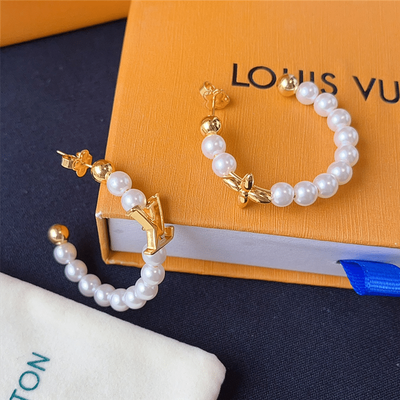 L0vis Vvtt0n My Lv Pearl Earrings Gold M01988