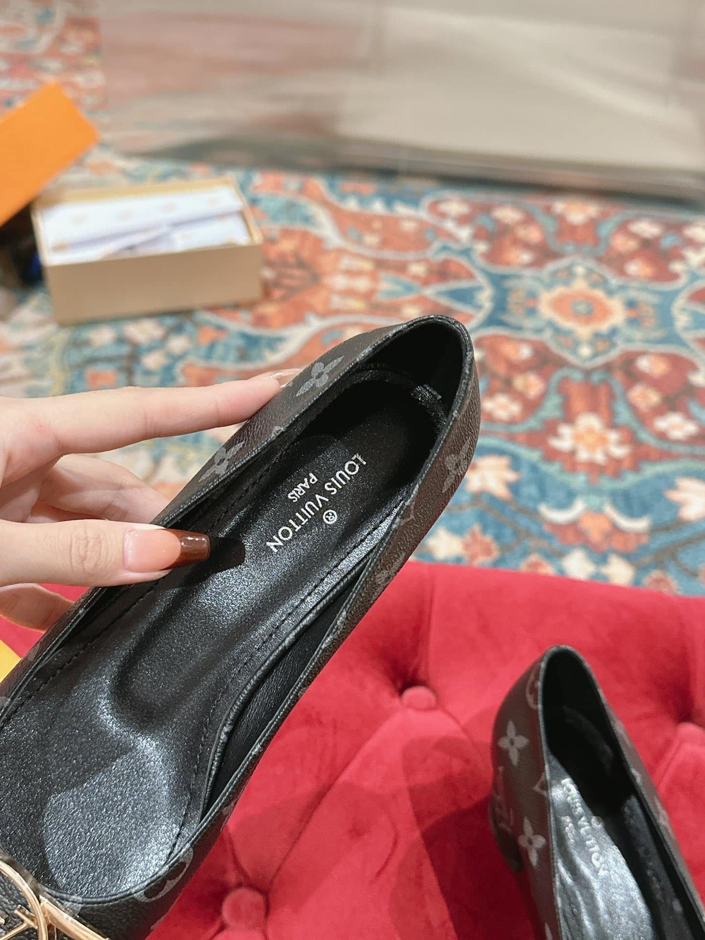 L0vis Vvtt0n Madeleine Pumps Monogram Black