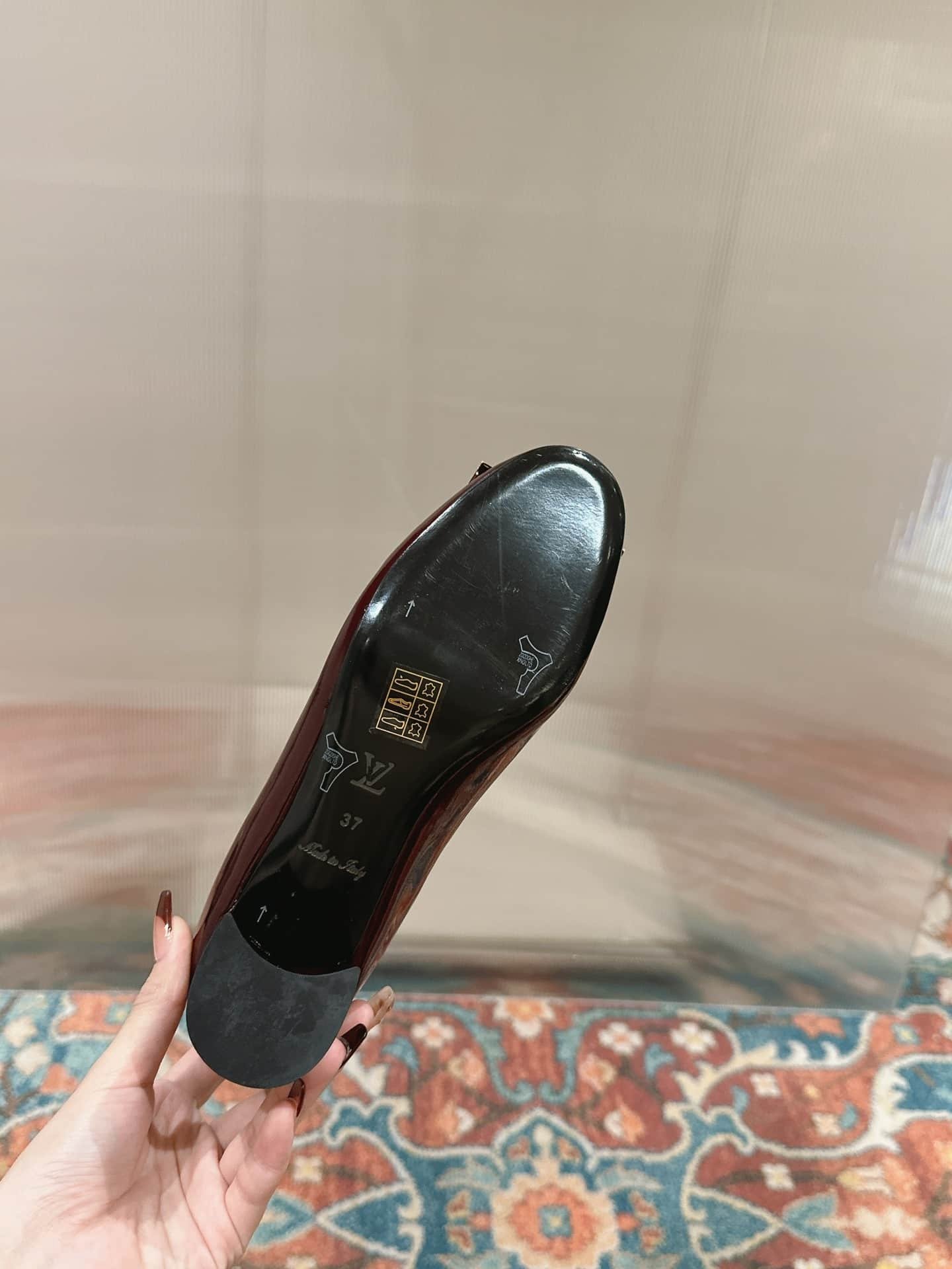 L0vis Vvtt0n Madeleine Pumps Brown