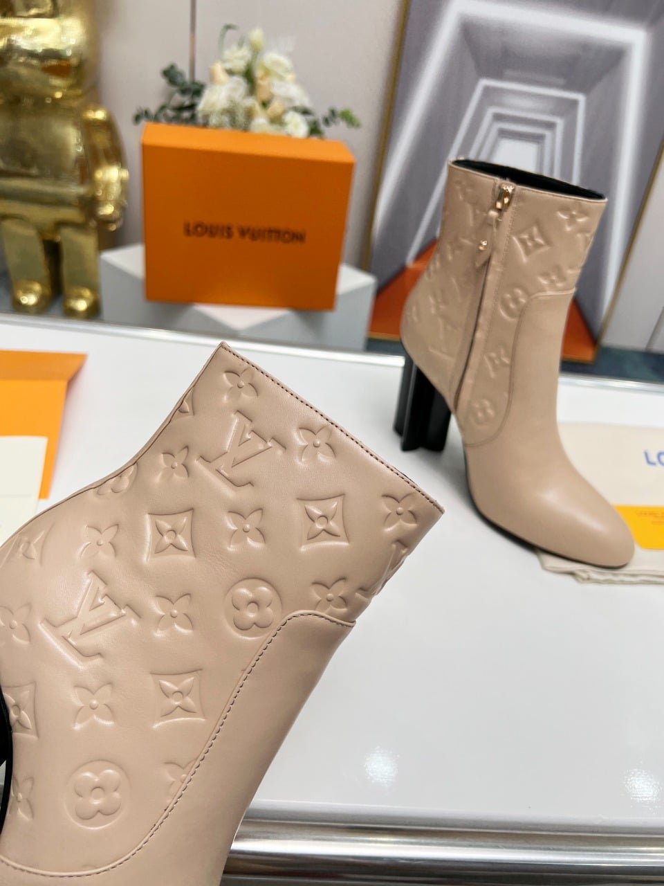L0vis Vvtt0n Silhouette Ankle Boot Beige