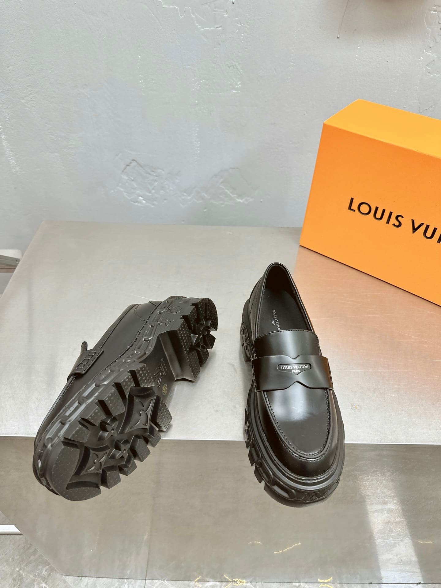 L0vis Vvtt0n Lv Record Loafer Black 1Ac9I9