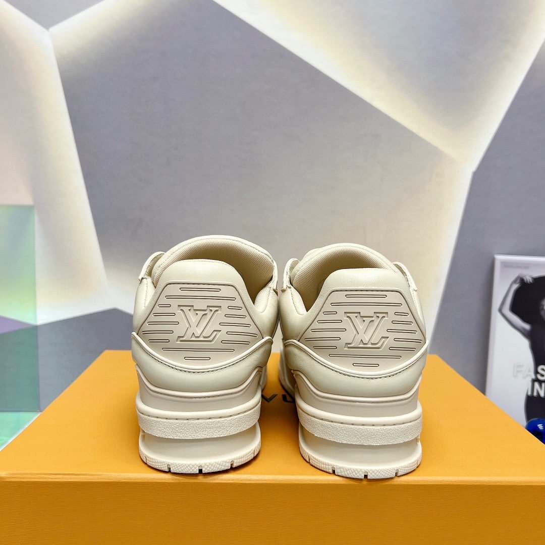 L0vis Vvtt0n Lv Trainers Beige 1Ac5Bq