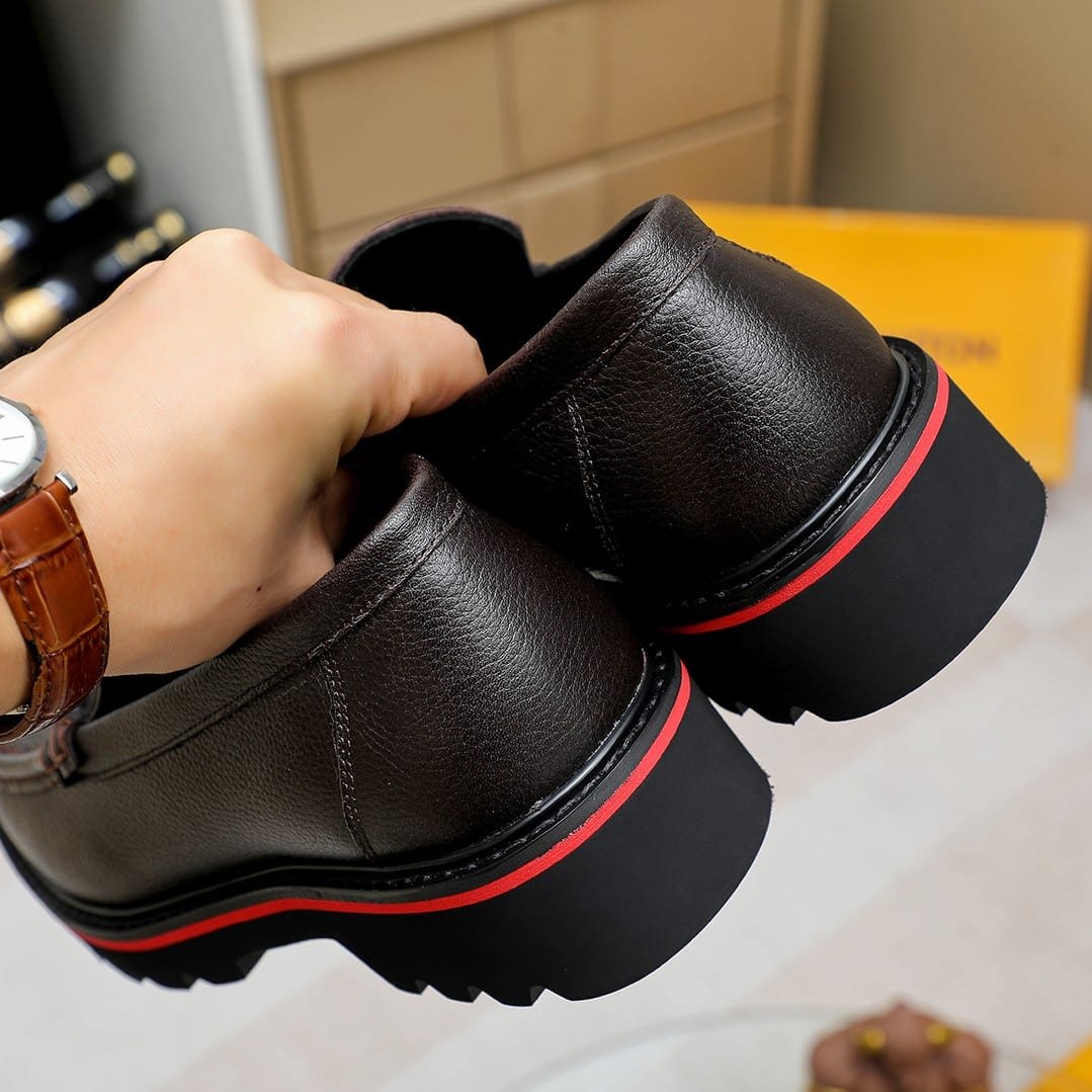 L0vis Vvtt0n Souliers Club Loafers Black Red