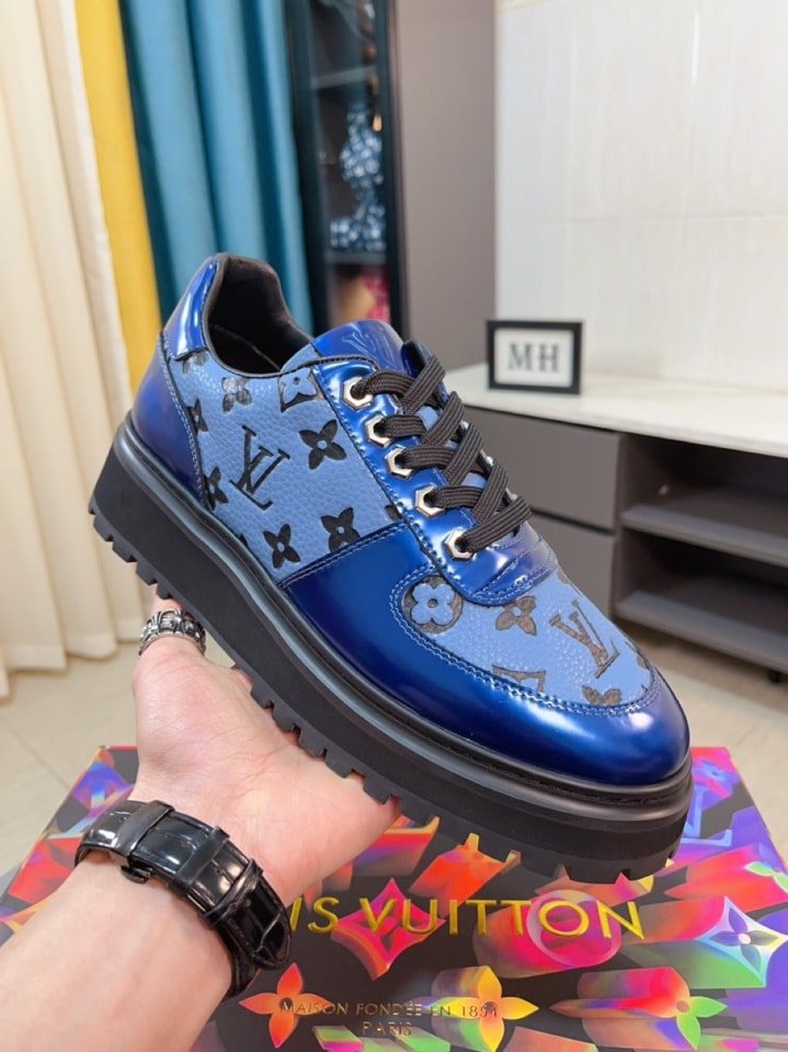 L0vis Vvtt0n Men’S Sneaker Monogram Empreinte Blue