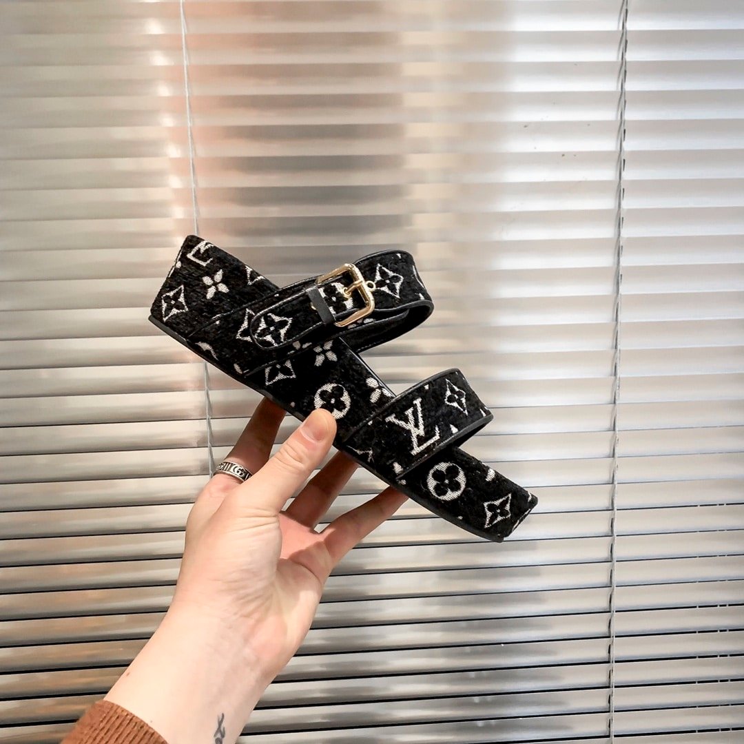 L0vis Vvtt0n Two Strap Sandal Black