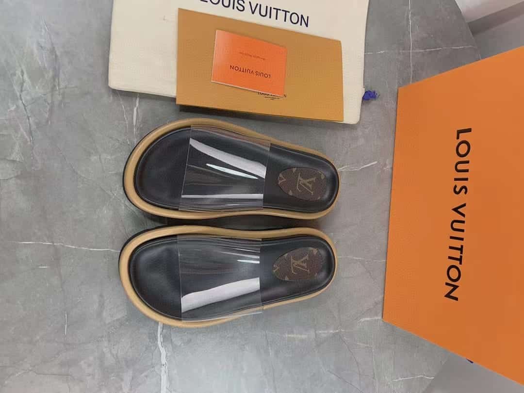 L0vis Vvtt0n Transparent Slippers Black