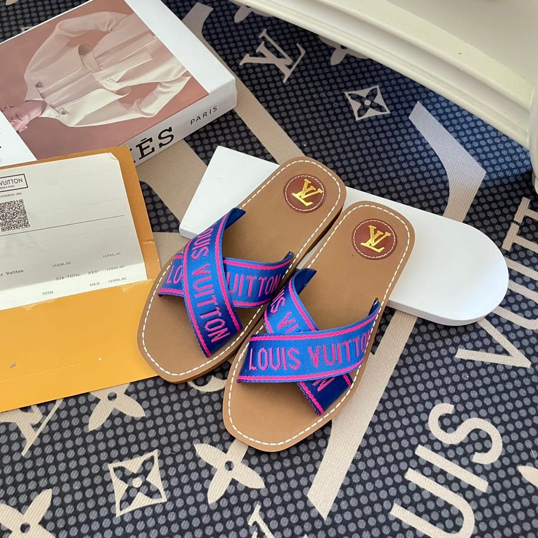 L0vis Vvtt0n Cross Strap Flat Slides Blue