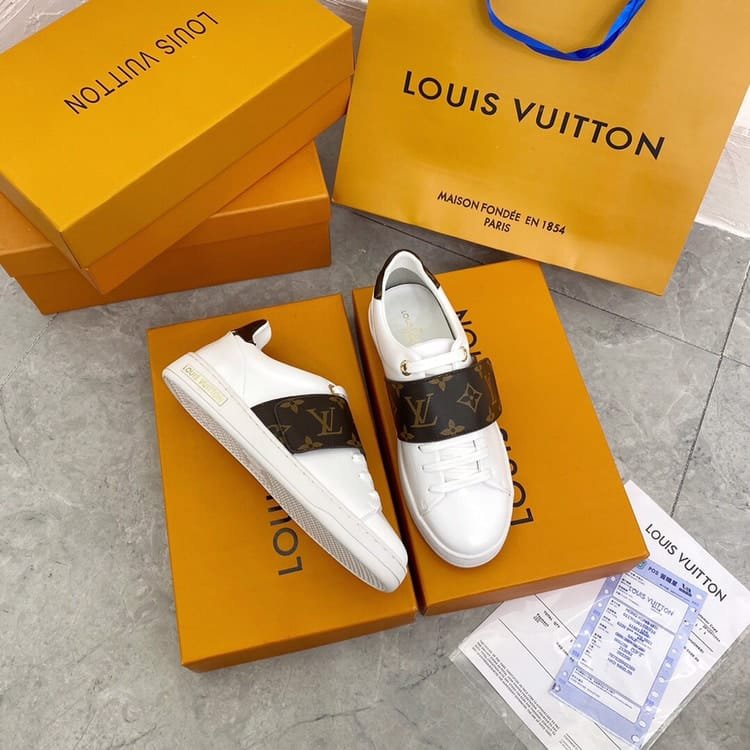 L0vis Vvtt0n Frontrow Monogram Strap White