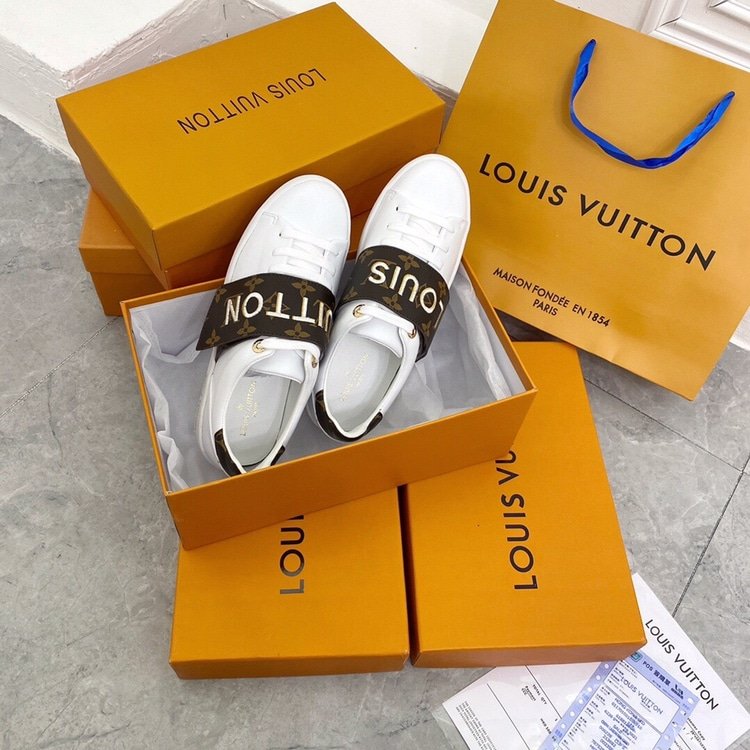 L0vis Vvtt0n Frontrow Logo Monogram Strap White