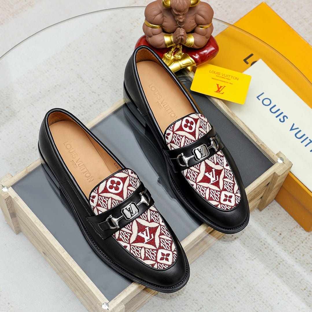 L0vis Vvtt0n Souliers Club Loafers Monogram Since 1854 Red