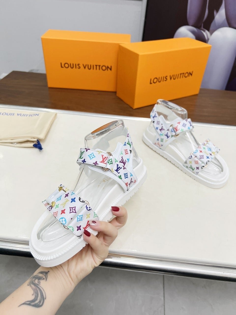 L0vis Vvtt0n X Murakami Lv Sunset Flat Comfort Sandal White 1Agxeq