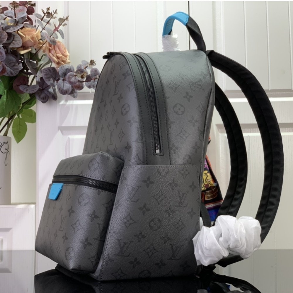 L0vis Vvtt0n Discovery Backpack PM Monogram Eclipse Reverse 38Cm M11641