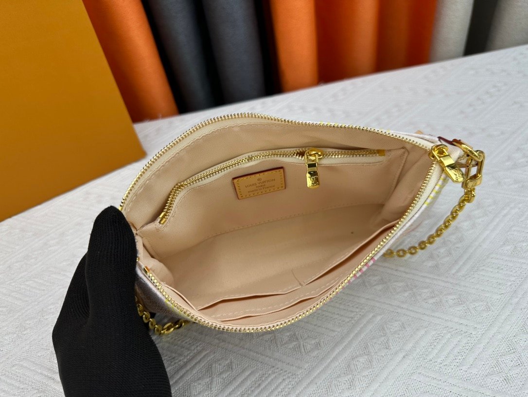 L0vis Vvtt0n Pochette Accessoires Damier Canvas Peach Pink 23Cm N40642