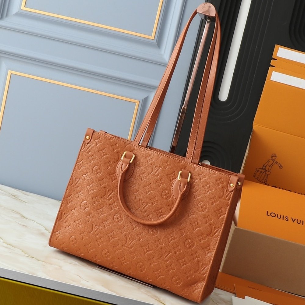 L0vis Vvtt0n On The Go MM Monogram Empreinte Leather Cognac 35Cm M12775