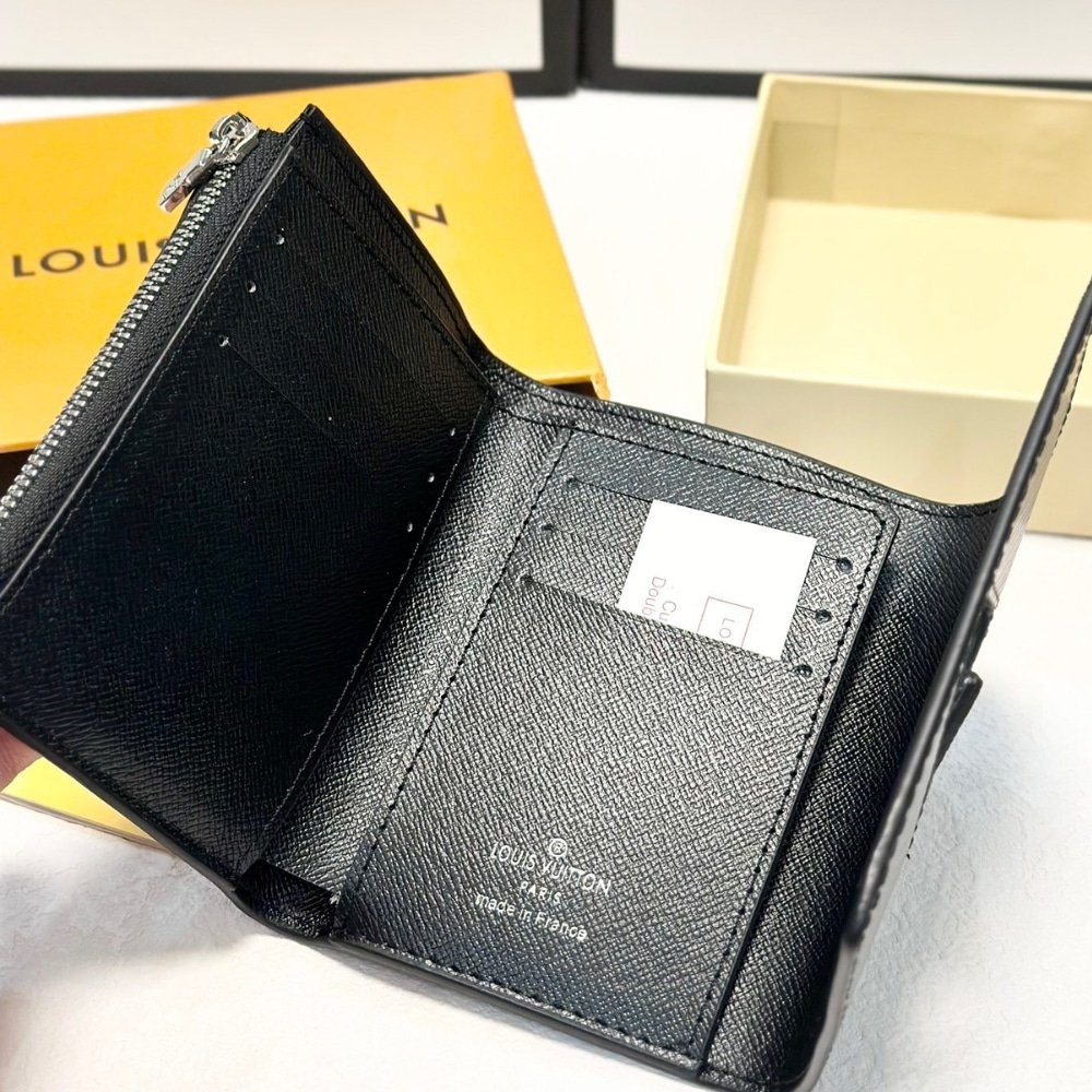 L0vis Vvtt0n Twist Compact Wallet Black 12Cm M64414