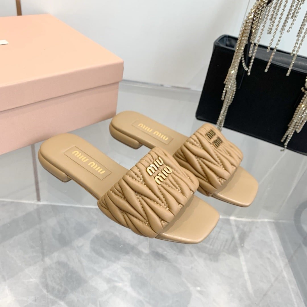 M1um1u Matelassé Nappa Leather Slides Sand Beige 5Xx605 88T F0036 F 010