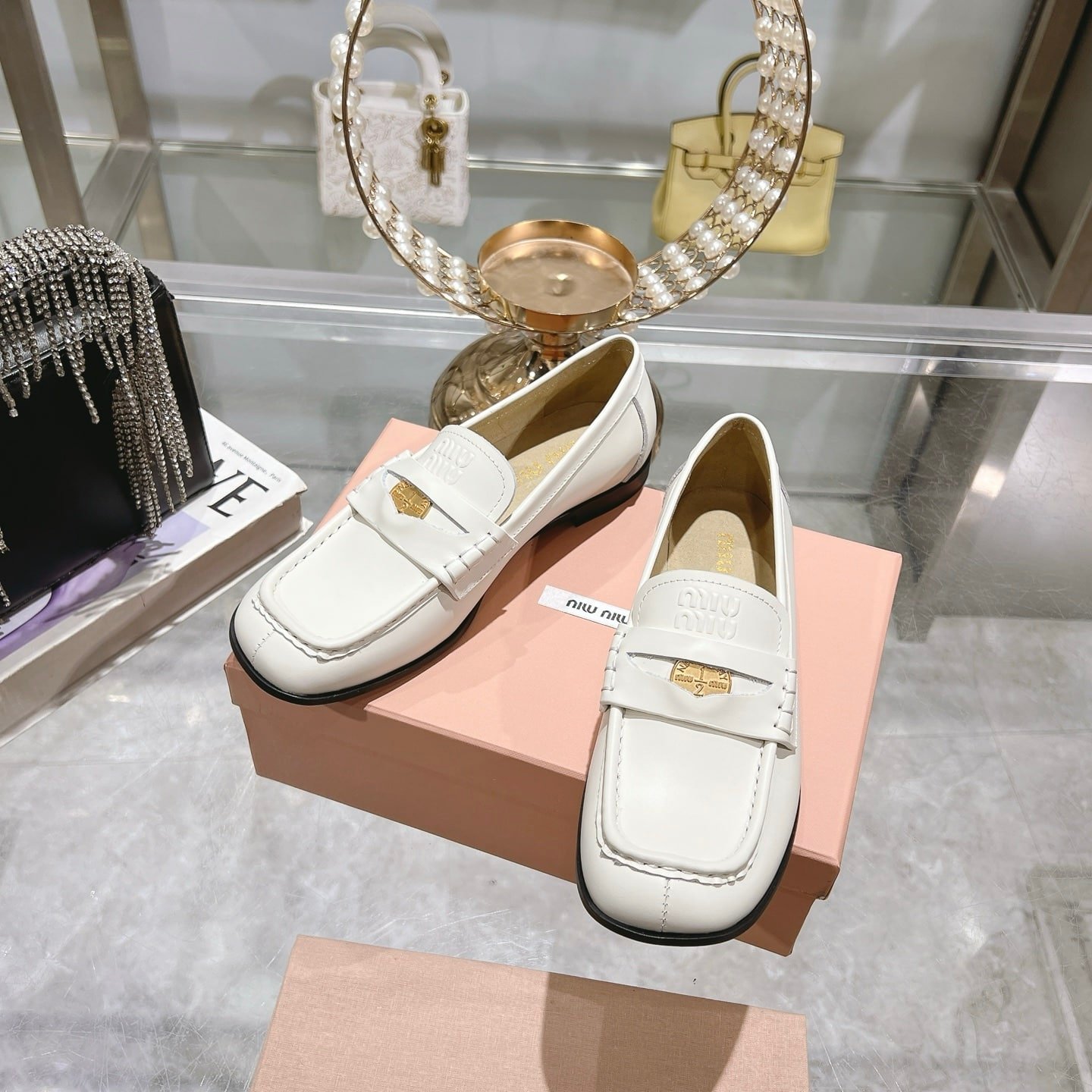 M1um1u Leather Loafers White