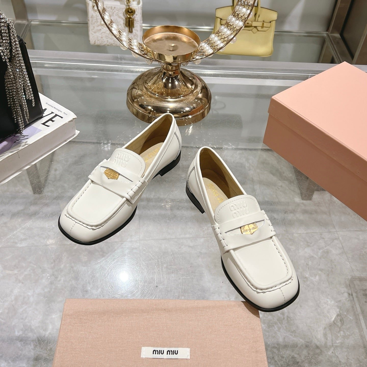 M1um1u Leather Loafers White