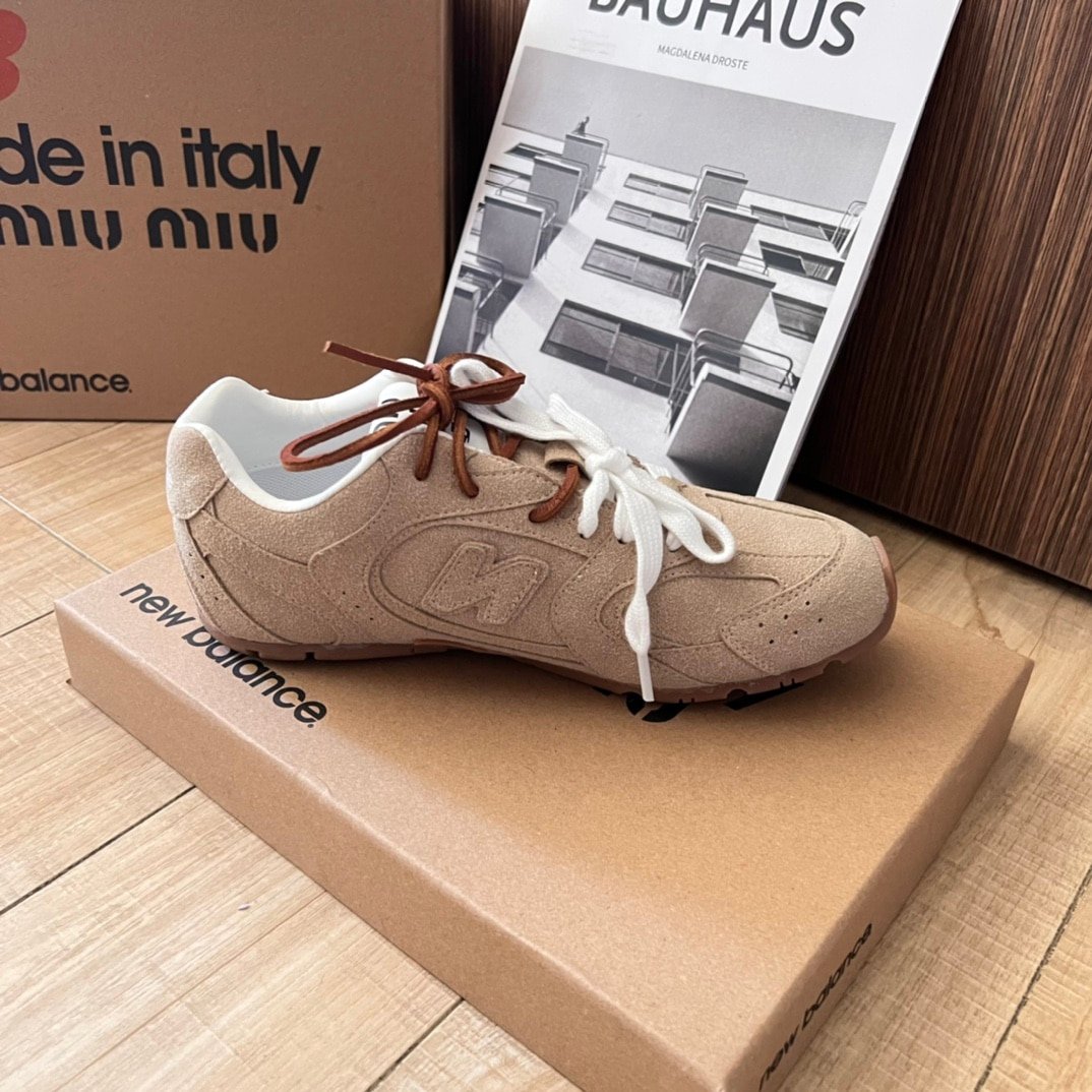 Miu Miu X New Balance 530 Sl Suede Sneaker Ecru 5E165E Z5O F0379 F D005