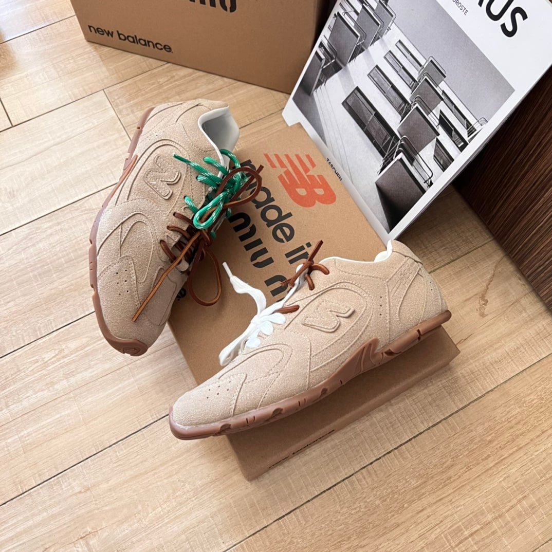 Miu Miu X New Balance 530 Sl Suede Sneaker Ecru 5E165E Z5O F0379 F D005