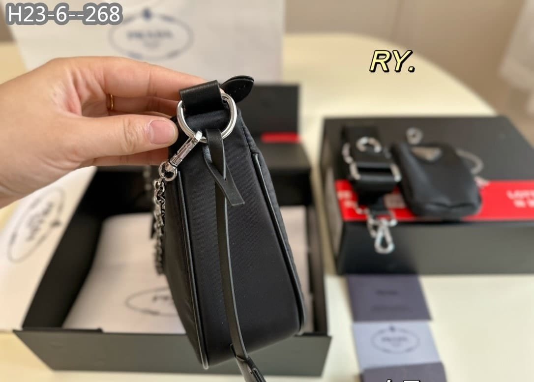Pra*a Re Edition 2005 Re Nylon Bag Black 26Cm