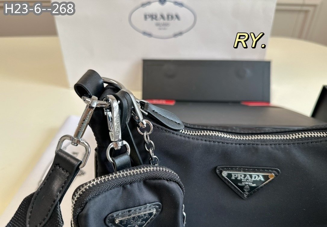 Pra*a Re Edition 2005 Re Nylon Bag Black 26Cm