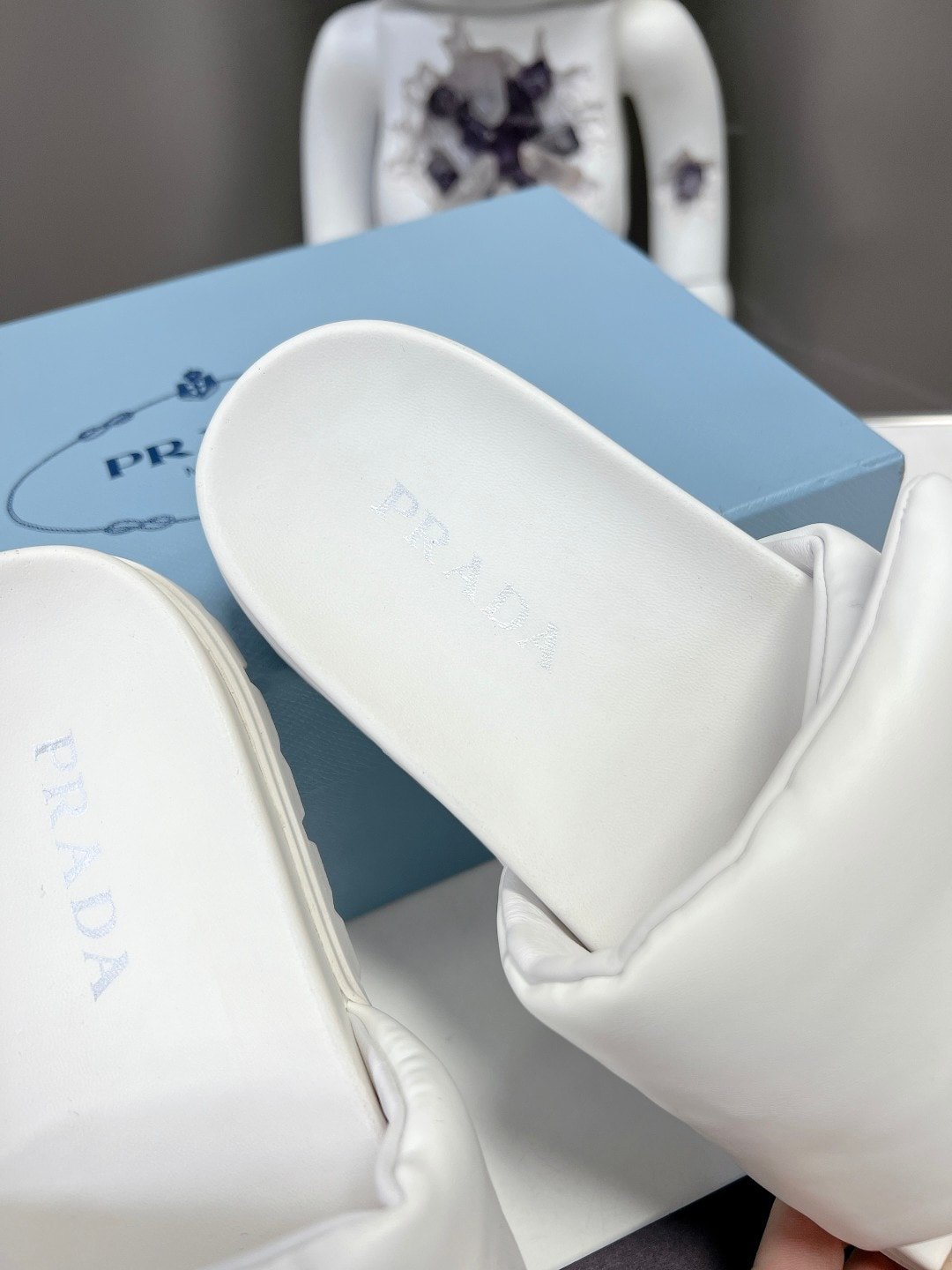 Pra*a Soft Padded Nappa Leather Slides White 1Xx6482Dl8F0009F020
