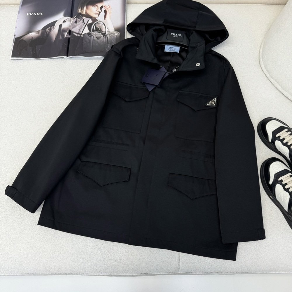 Pra*a Hooded Windbreaker Black