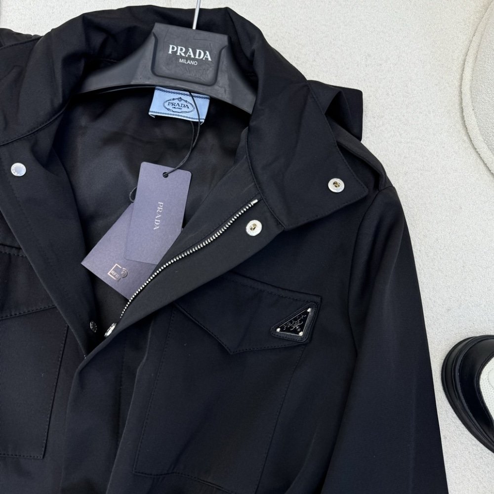 Pra*a Hooded Windbreaker Black