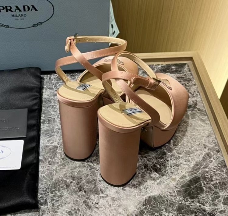 Pra*a High Heeled Satin Sandals Pink